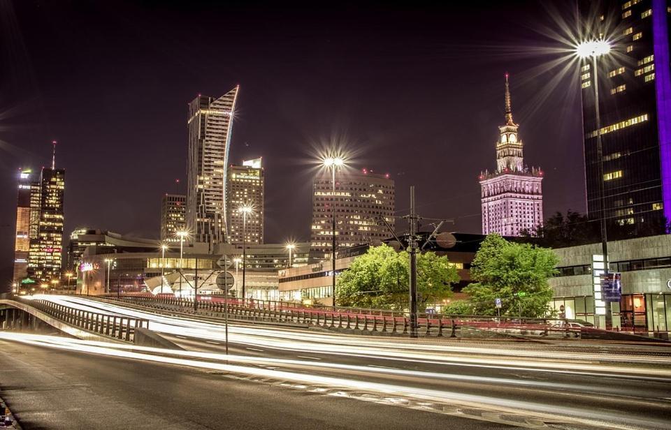 Be My Guest - Hoza Studio - Pkin Super Centrum Metro Wi-Fi Breakfast Warsaw Exterior photo